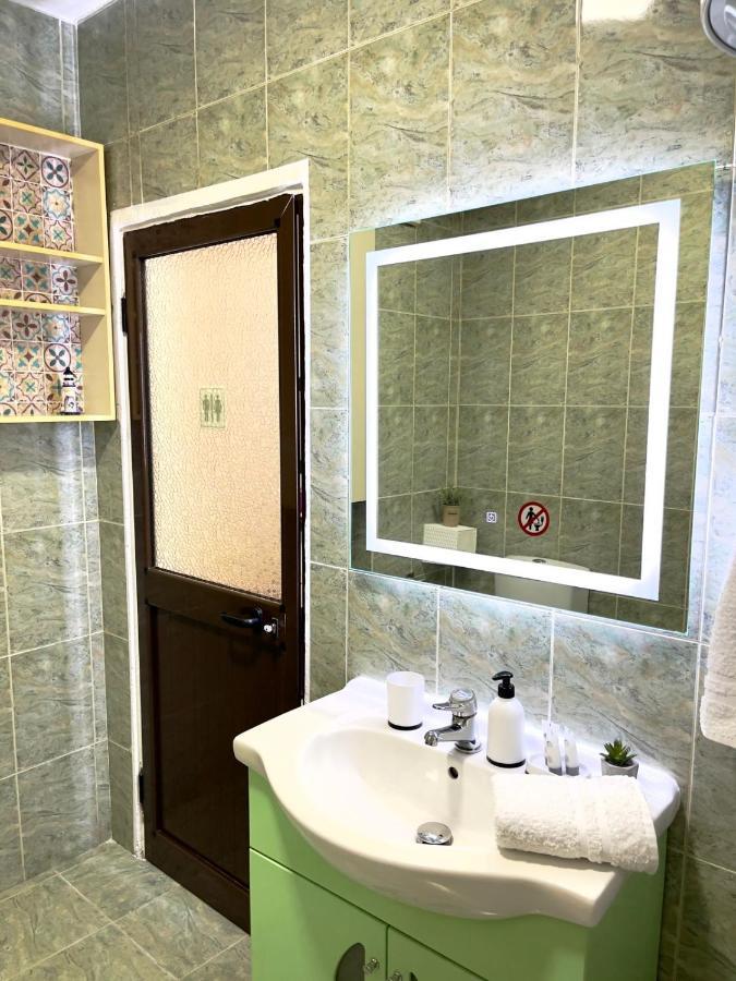 Maris Apartment Tirana Eksteriør billede